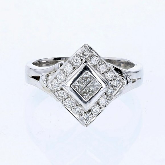 14kt White Gold 0.30ctw Diamond Ring Size 6.25